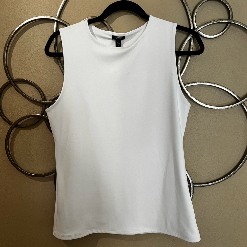 Express Body Contour Collection shirt